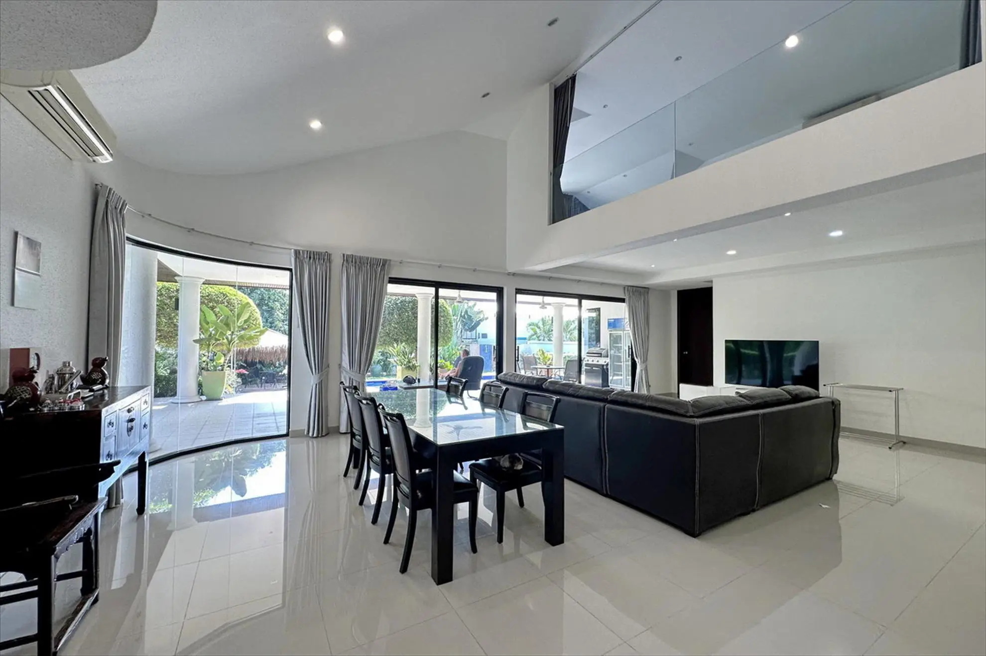 Mountain View Residence