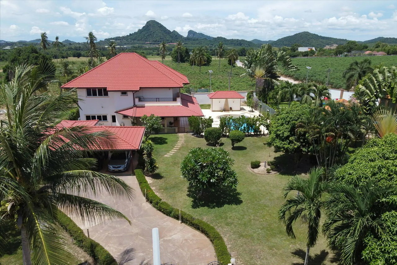 Bangsaray Hillside – 2-Storey Pool Villa