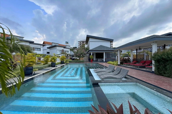 Zensiri Midtown Pool Villas for Sale Pattaya 